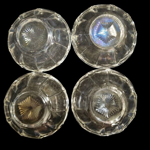 Set of 4 Vintage Clear Pressed Glass Dessert Bowl Scalloped Starburst Base 4.25" - Picture 5 of 5
